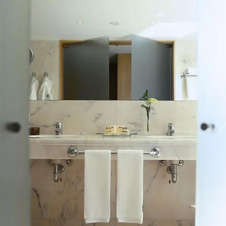 Quinta Da Casa Branca - Small Luxury Of The World