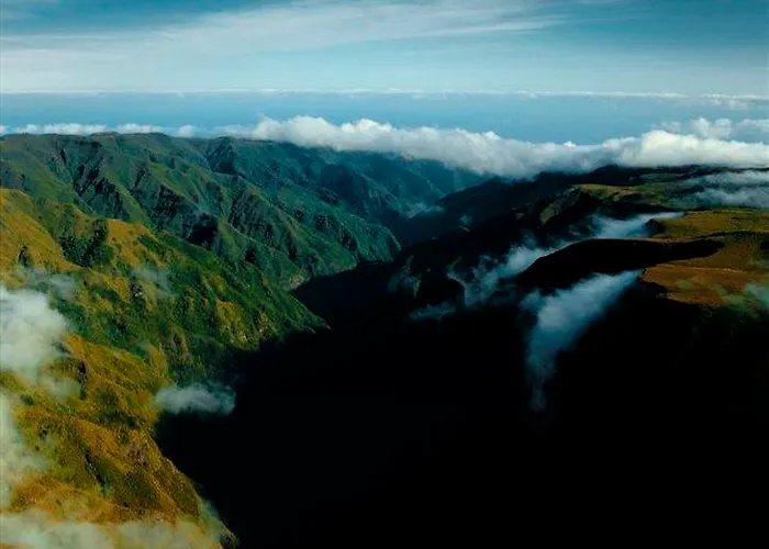 호텔 Quinta Da Casa Branca - Small Luxury Of The World 푼샬